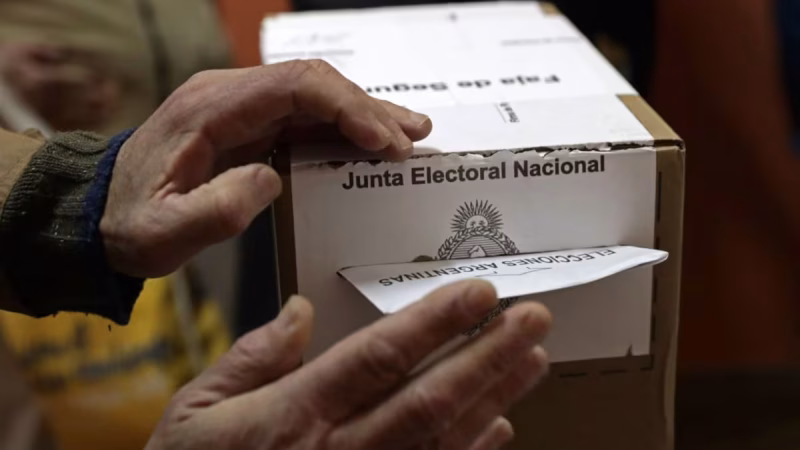 El Gobierno busca avanzar con la reforma electoral y negocia apoyos en el Congreso