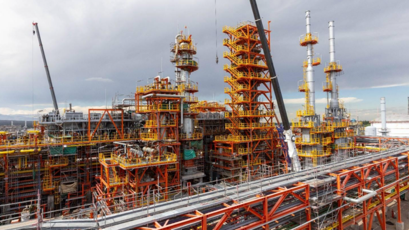YPF PROYECTA INVERTIR US$ 6.000 MILLONES EN 2026 PARA IMPULSAR VACA MUERTA